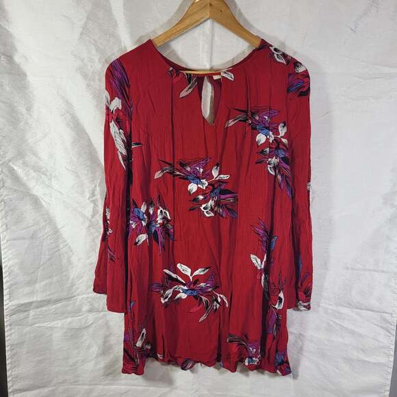 Umgee Dresses & Skirts - Umgee Boho Whimsy Red Floral Long Sleeve Keyhole Back Tunic Dress Size S